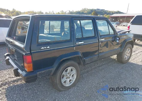 1988 Jeep Cherokee Laredo из США, поврежденный, VIN 1JCMT784XJT144355